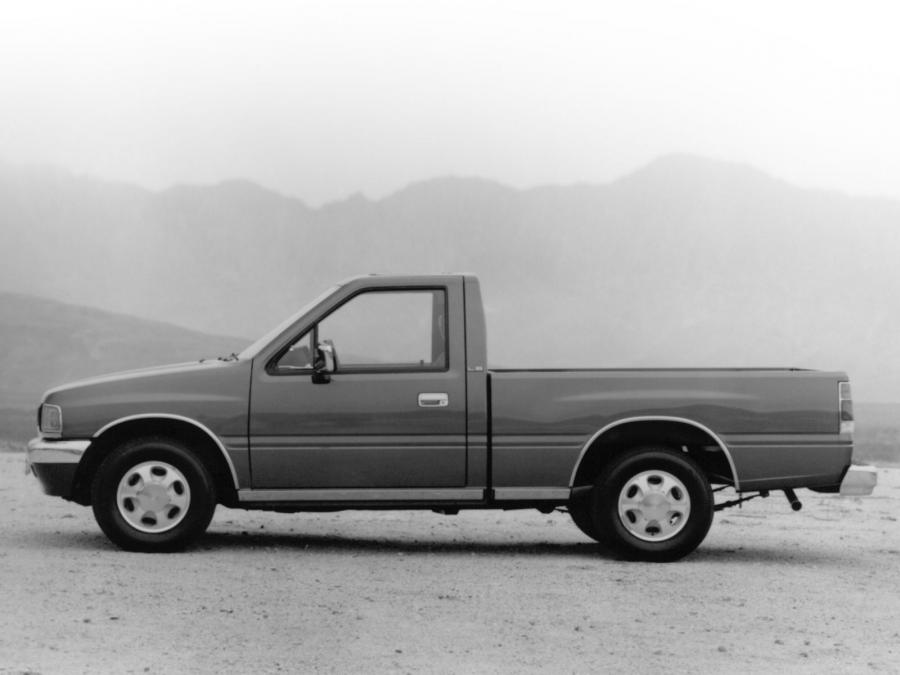  Isuzu Pickup LS 4x2 Standard Bed 1988 года  (фото 3 из 4)